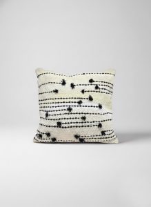 کوسن دستباف مدل شبنم