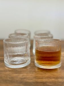 لیوان چرخشی طرح شیاردار