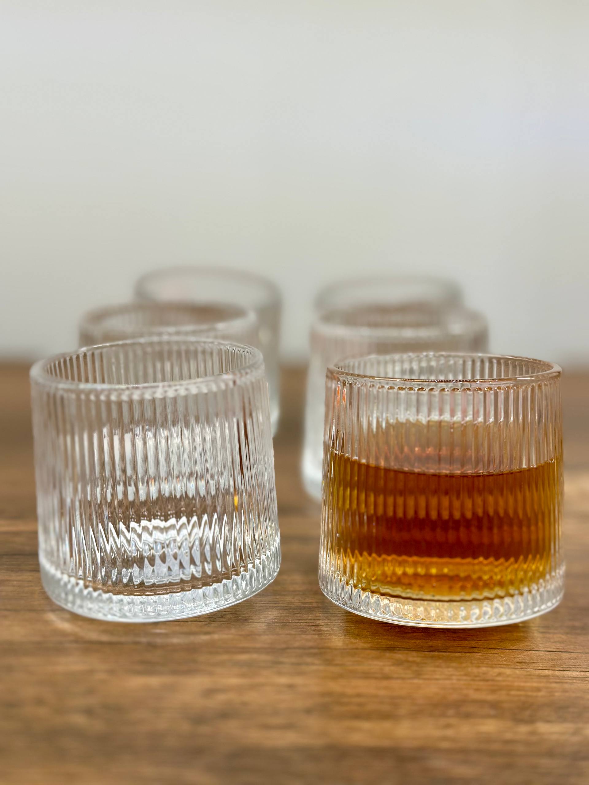 لیوان چرخشی طرح شیاردار